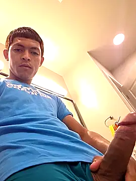 Snapshot of Yoko0381 chatting on November 4, 2025, 7:18 am Yoko0381 online show from November 4, 2025, 7:18 am