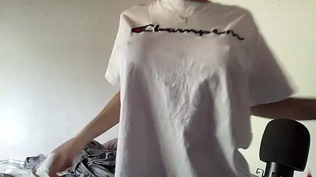 Lolykush online show from October 8, 2025, 4:15 pm
