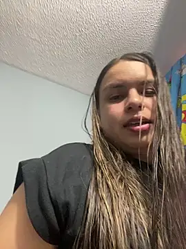 Snapshot of Nathaly00_ chatting on December 14, 2025, 10:25 pm Nathaly00 online show from December 14, 2025, 10:25 pm