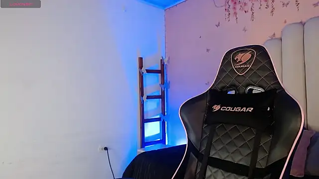 Snapshot of peyton_golden1 chatting on September 21, 2025, 3:52 am peyton golden1 online show from September 21, 2025, 3:52 am