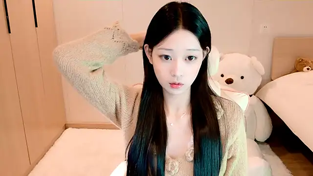 Snapshot of Xueb_J chatting on December 9, 2024, 6:23 am Xueb J online show from December 9, 2024, 6:23 am