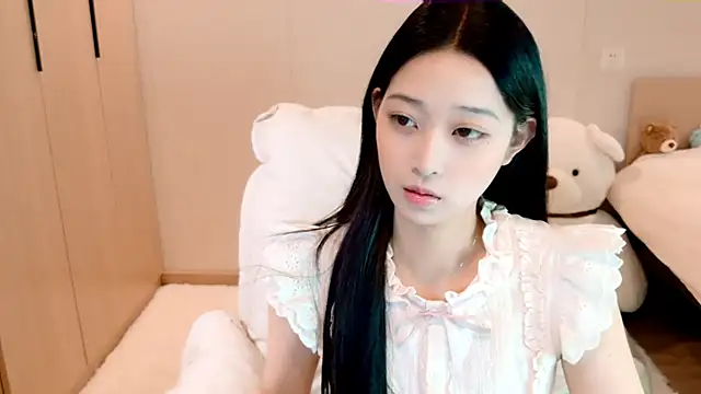 Snapshot of Xueb_J chatting on January 20, 2025, 6:42 am Xueb J online show from January 20, 2025, 6:42 am