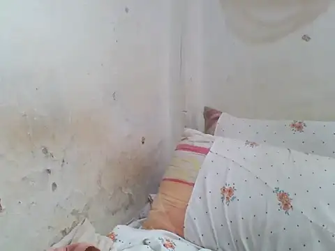 PRETTY-LIA online show from April 11, 2026, 7:45 am