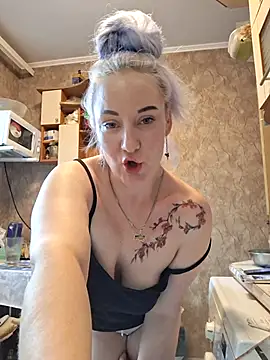 Tina Alev online show from July 6, 2026, 4:09 pm