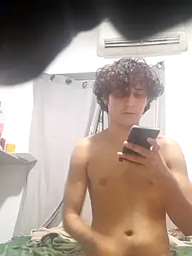 Snapshot of pedrodavid_ chatting on March 20, 2025, 1:46 am pedrodavid online show from March 20, 2025, 1:46 am