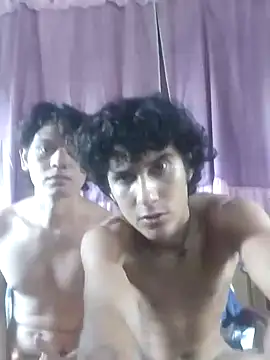 Snapshot of pedrodavid_ chatting on November 3, 2025, 7:04 pm pedrodavid online show from November 3, 2025, 7:04 pm