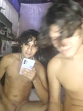 Snapshot of pedrodavid_ chatting on February 13, 2026, 12:17 am pedrodavid online show from February 13, 2026, 12:17 am