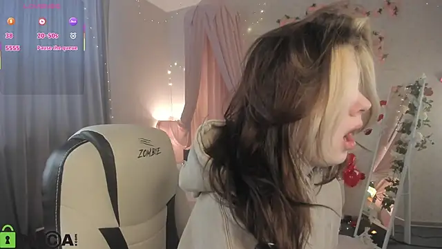 Snapshot of Vanessa_Walters chatting on March 15, 2026, 3:12 am Vanessa Walters online show from March 15, 2026, 3:12 am