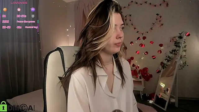 Snapshot of Vanessa_Walters chatting on March 27, 2026, 3:01 am Vanessa Walters online show from March 27, 2026, 3:01 am