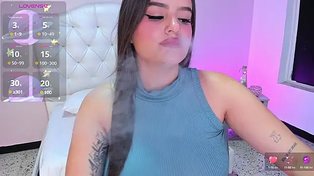 Snapshot of ellarosee_ chatting on February 28, 2025, 9:12 pm ellarosee  online show from February 28, 2025, 9:12 pm