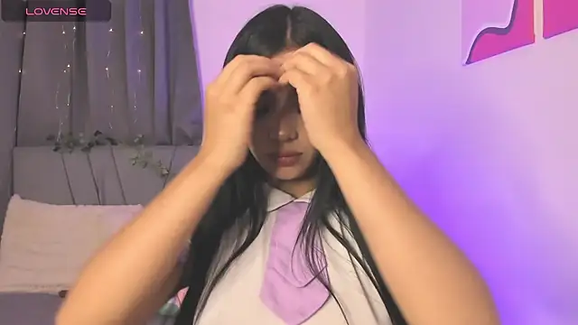 Snapshot of emy_bonita1 chatting on December 21, 2024, 2:19 am emy bonita1 online show from December 21, 2024, 2:19 am