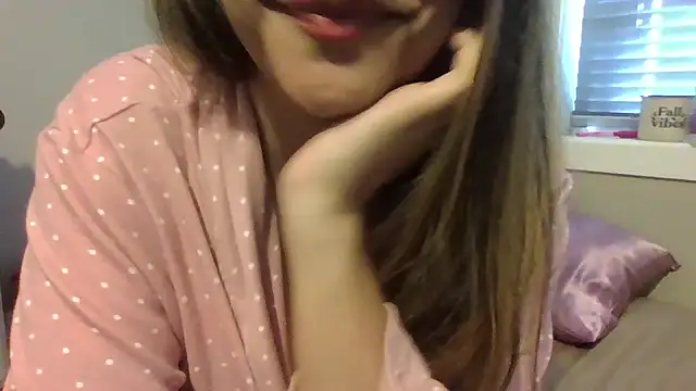 ChocolateCookie9 online show from October 23, 2025, 8:07 pm