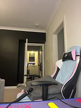 chelsiekink3 online show from December 6, 2024, 7:56 pm