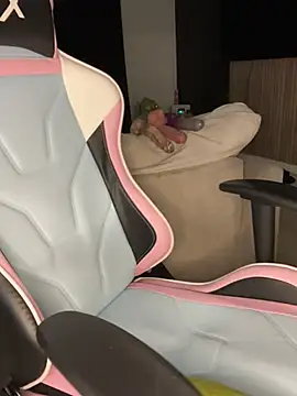 chelsiekink3 online show from December 24, 2024, 12:00 am