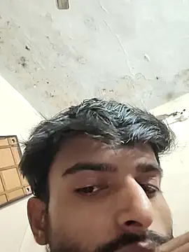 PRIYANHUxh online show from November 16, 2025, 8:09 am