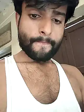 PRIYANHUxh online show from June 3, 2026, 9:56 am