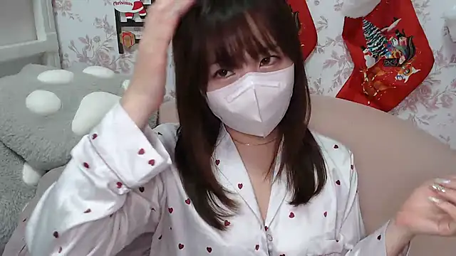 Snapshot of mei_hosina chatting on December 14, 2025, 3:50 pm mei hosina online show from December 14, 2025, 3:50 pm