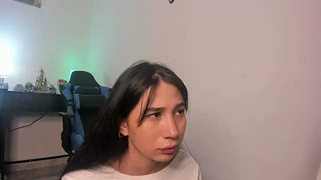 Snapshot of AlessiaVix chatting on December 25, 2024, 4:00 pm AlessiaVix online show from December 25, 2024, 4:00 pm