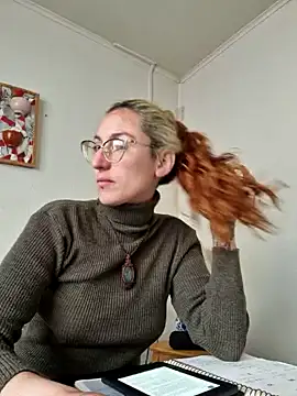 Snapshot of Afrania chatting on December 12, 2024, 12:16 am Afrania online show from December 12, 2024, 12:16 am