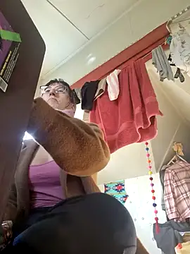 Snapshot of Afrania chatting on October 8, 2025, 2:04 pm Afrania online show from October 8, 2025, 2:04 pm