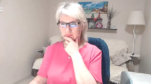 Snapshot of FleurMays chatting on April 24, 2026, 4:04 am FleurMays online show from April 24, 2026, 4:04 am