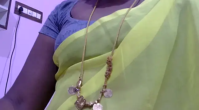 Snapshot of Hot_akshara chatting on February 20, 2025, 4:28 am Hot akshara online show from February 20, 2025, 4:28 am