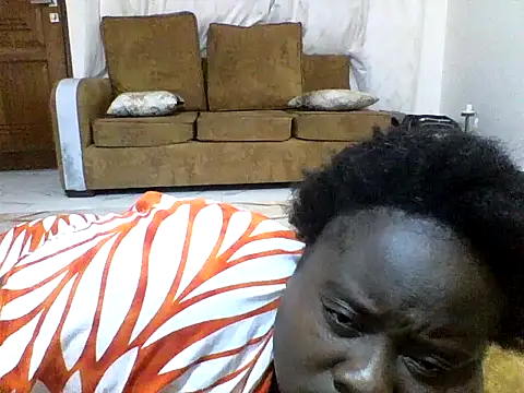 Hotwife8 online show from December 5, 2025, 3:04 am