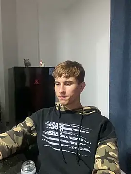 oliver Lz online show from October 15, 2025, 4:01 am