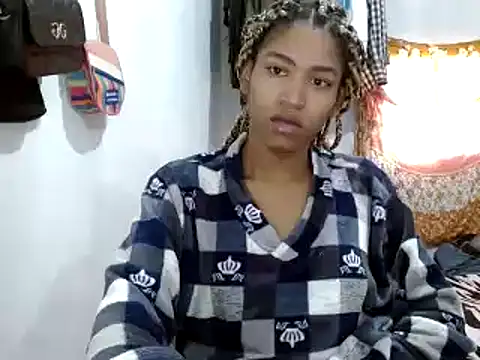 miriam775 online show from January 21, 2025, 1:11 pm