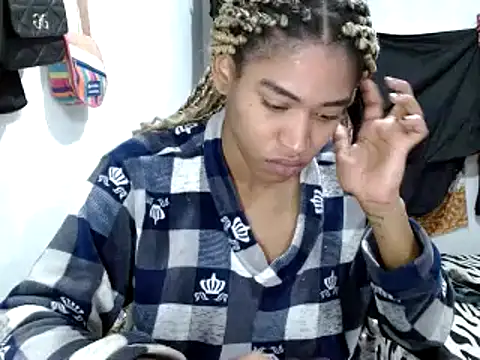 miriam775 online show from January 22, 2025, 3:18 pm