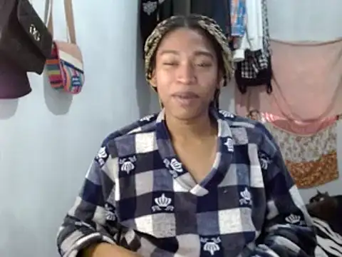 miriam775 online show from February 14, 2025, 3:15 pm