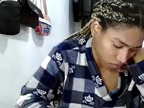 miriam775 online show from February 19, 2025, 3:05 pm