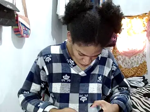 miriam775 online show from March 21, 2025, 1:34 pm