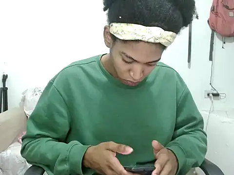 miriam775 online show from September 20, 2025, 11:22 am