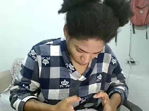 miriam775 online show from September 27, 2025, 11:15 am