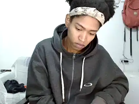 miriam775 online show from October 7, 2025, 11:40 am