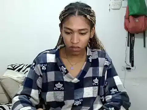 miriam775 online show from January 7, 2026, 1:35 pm