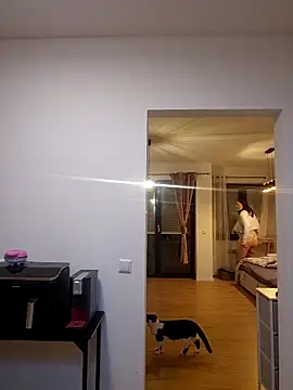 Jujuicy 97 online show from February 25, 2026, 5:06 am