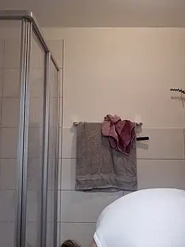 Jujuicy 97 online show from February 27, 2026, 7:03 pm