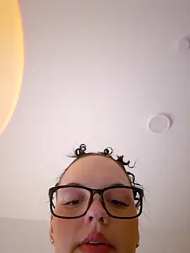 Jujuicy 97 online show from March 29, 2026, 10:37 am