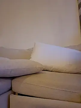 Jujuicy 97 online show from April 13, 2026, 6:02 pm