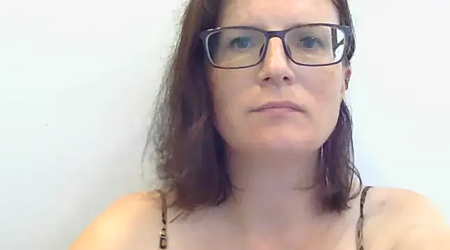 Snapshot of CrimsonMistress chatting on January 6, 2025, 4:47 am CrimsonMistress online show from January 6, 2025, 4:47 am