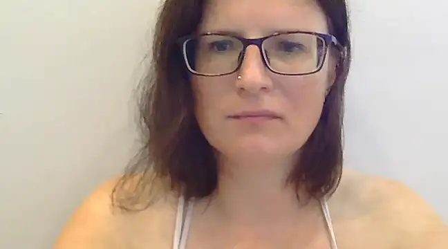 Snapshot of CrimsonMistress chatting on January 18, 2025, 12:24 am CrimsonMistress online show from January 18, 2025, 12:24 am