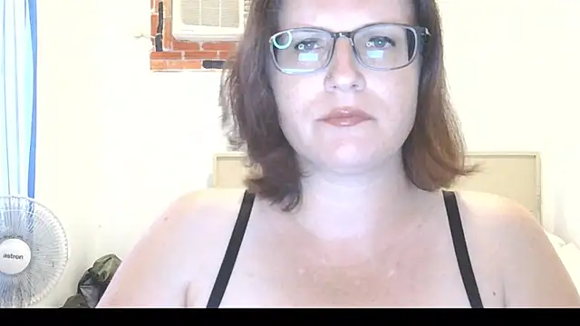 CrimsonMistress online show from March 16, 2026, 10:36 pm