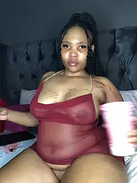 Snapshot of Anaelle24 chatting on February 25, 2025, 3:20 am Anaelle24 online show from February 25, 2025, 3:20 am