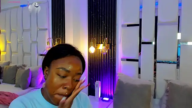 Snapshot of mia_schwarz chatting on October 29, 2025, 9:05 pm mia schwarz online show from October 29, 2025, 9:05 pm