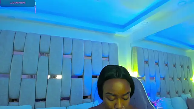 mia schwarz online show from February 5, 2026, 10:47 pm