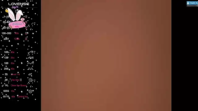 Blondecandie online show from April 3, 2026, 5:44 pm