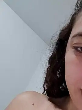 Sweet-diamondxxx online show from December 15, 2024, 6:29 am