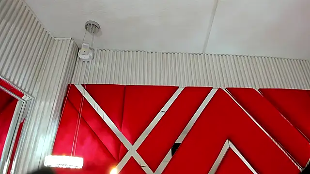 SusanCouper online show from October 8, 2025, 10:40 pm